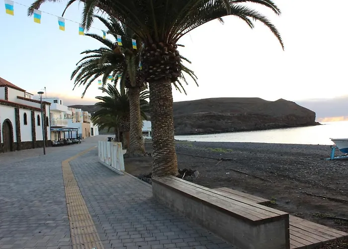 La Orilla House بيت للعطل Lajita