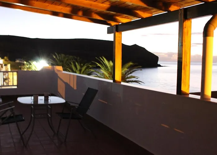 بيت للعطل La Orilla House *