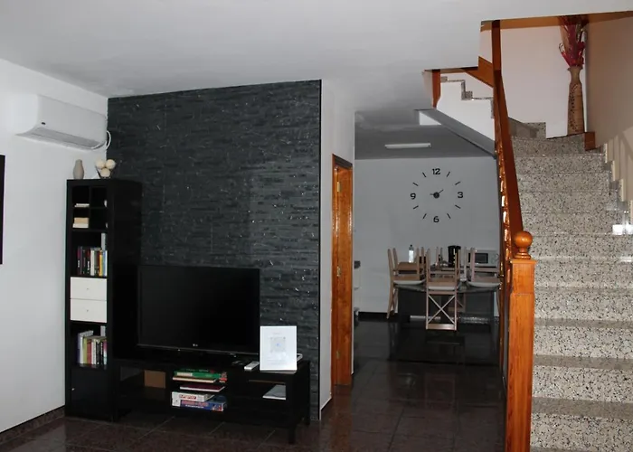 La Orilla House بيت للعطل