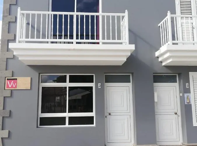 La Orilla House * Lajita