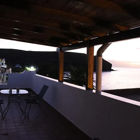 La Orilla House * Lajita