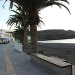 La Orilla House بيت للعطل Lajita
