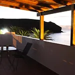 بيت للعطل La Orilla House *
