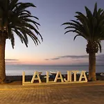 بيت للعطل La Orilla House *