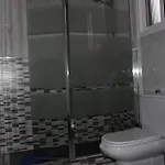 La Orilla House بيت للعطل