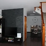 La Orilla House بيت للعطل