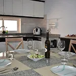 La Orilla House بيت للعطل *