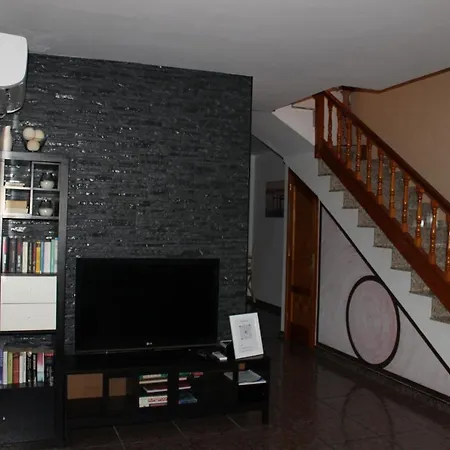 بيت للعطل La Orilla House *