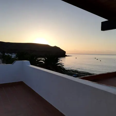 بيت للعطل La Orilla House Lajita